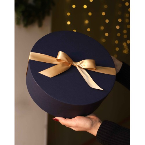 Новорічний подарунок. Синій раунд із свічкою та медовою пастою, 25 × 9 см Новорічний подарунок. Синій раунд із свічкою та медовою пастою, 25 × 9 см